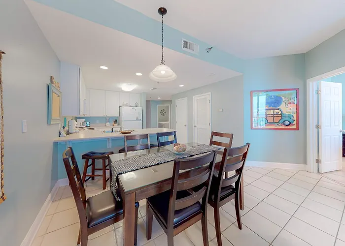 Polished Gulf-front With Balcony Ac Wifi & Shared Pools Hot Tubs Sauna *