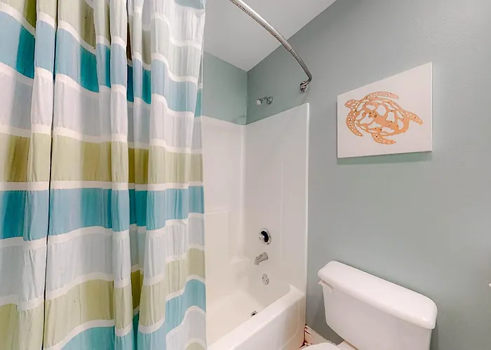 Polished Gulf-front With Balcony Ac Wifi & Shared Pools Hot Tubs Sauna Gulf Shores