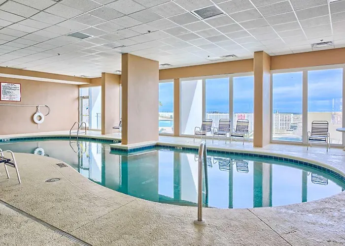 Polished Gulf-front With Balcony Ac Wifi & Shared Pools Hot Tubs Sauna