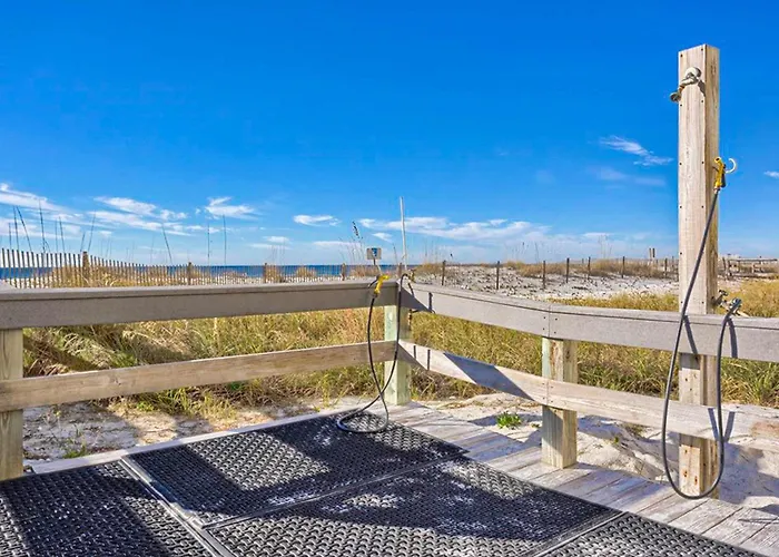 Polished Gulf-front With Balcony Ac Wifi & Shared Pools Hot Tubs Sauna Holiday home
