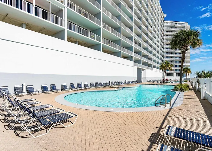 Polished Gulf-front With Balcony Ac Wifi & Shared Pools Hot Tubs Sauna Holiday home