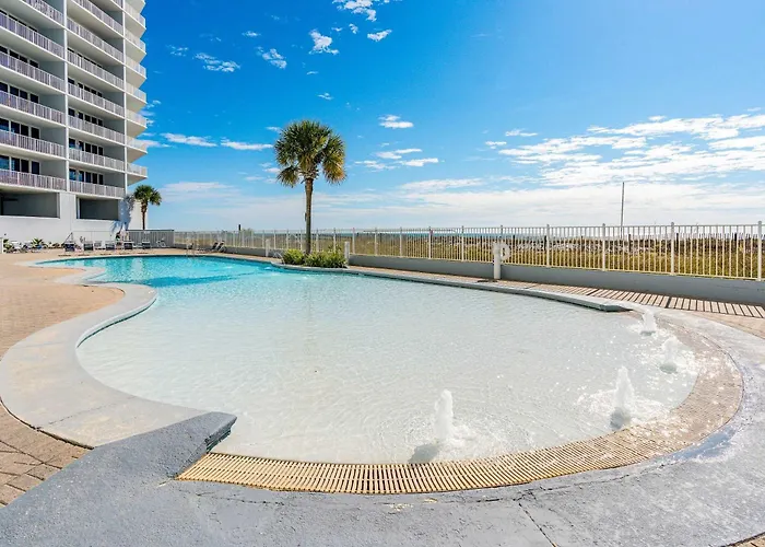 Polished Gulf-front With Balcony Ac Wifi & Shared Pools Hot Tubs Sauna Holiday home Gulf Shores