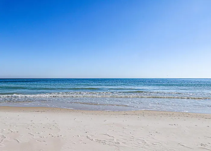 Polished Gulf-front With Balcony Ac Wifi & Shared Pools Hot Tubs Sauna